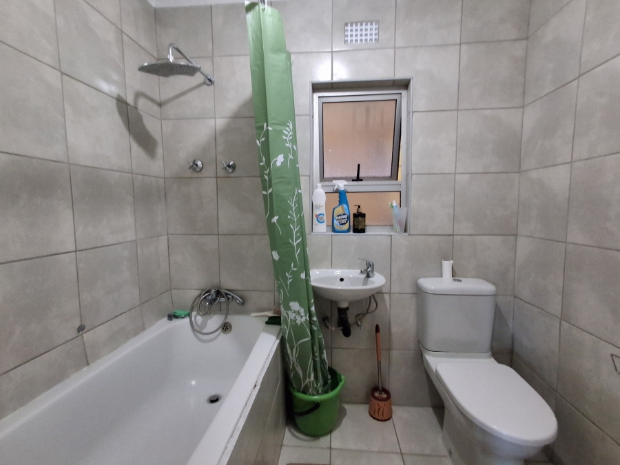 3 Bedroom Property for Sale in Berea Eastern Cape